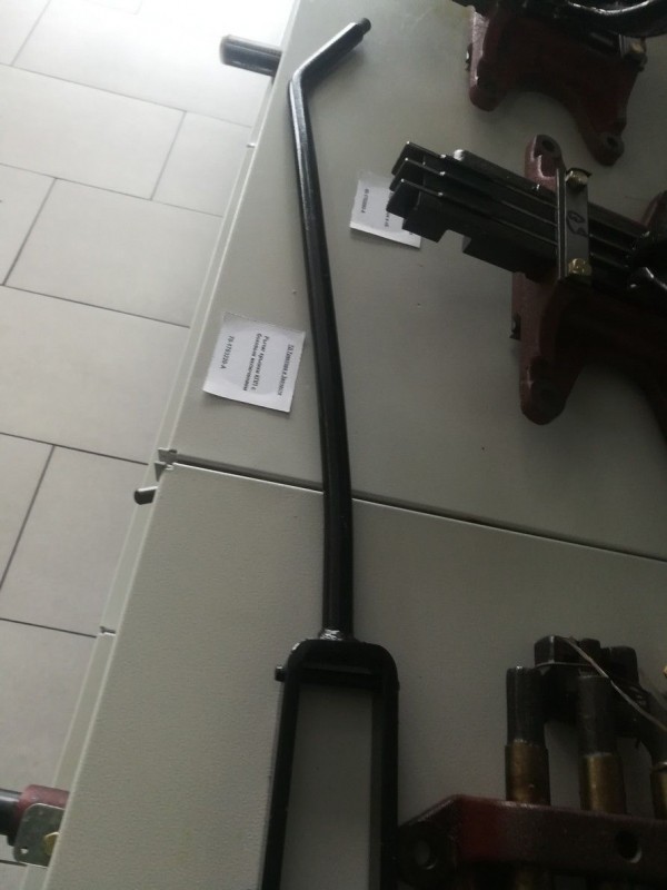 Рычаг крышки КПП с боковым включением — 1