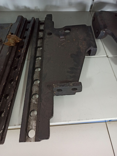 Боковина левая (сварная) МТЗ-1221